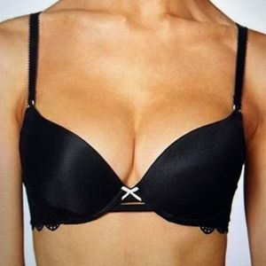 Heidi Klum super boost black bra